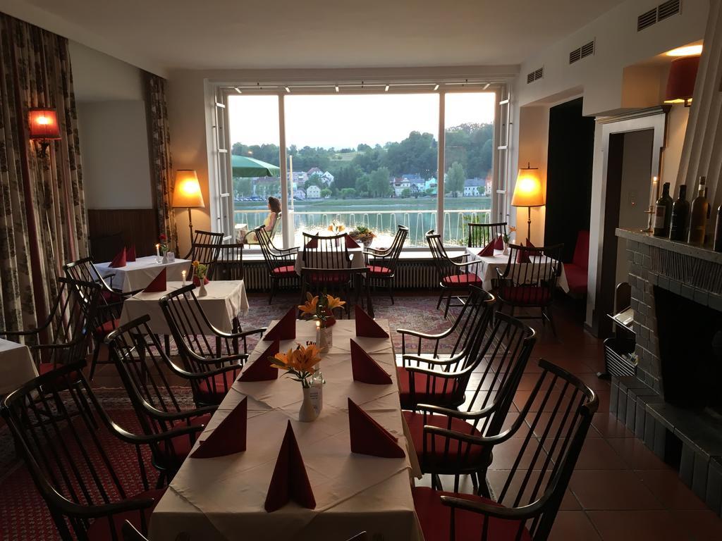 Hotel-Restaurant Faustschloessl Feldkirchen an der Donau Екстер'єр фото