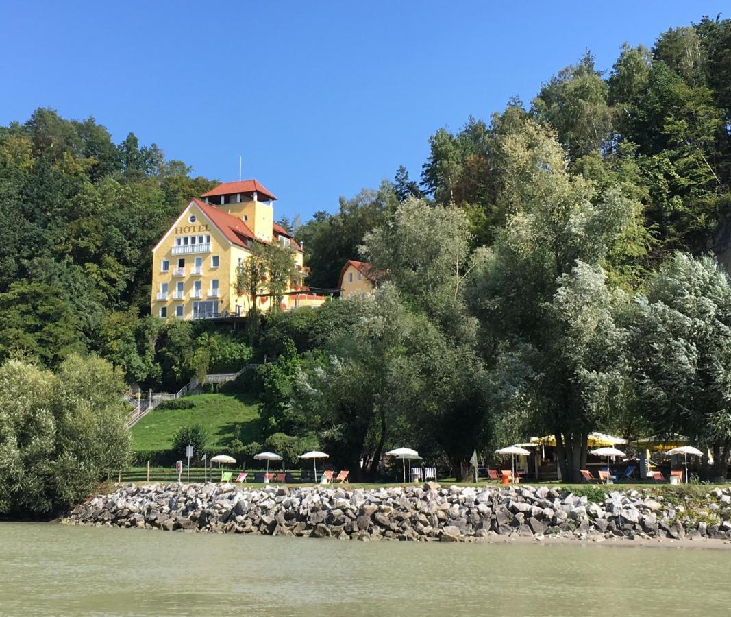 Hotel-Restaurant Faustschloessl Feldkirchen an der Donau Екстер'єр фото